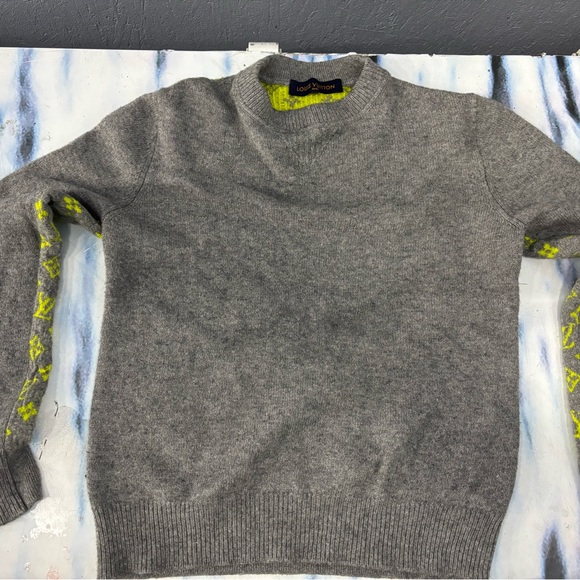 Louis Vuitton Gray and Yellow Crewneck Sweater - Picture 5 of 5
